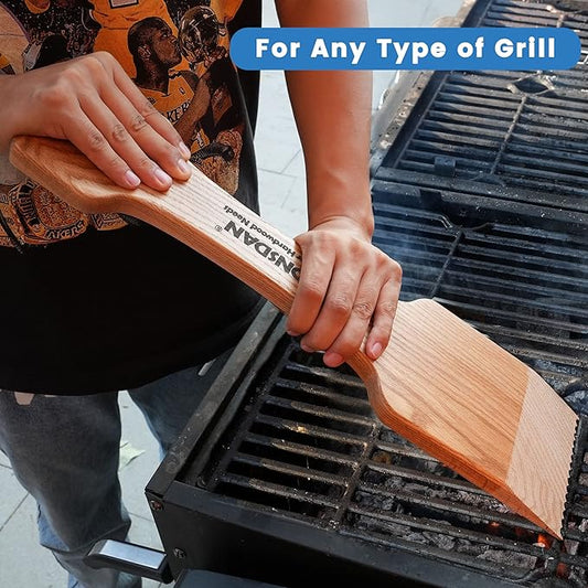 CONSDAN Wood Grill Scraper, Soild Oak Wooden Grill Brush, Grill Scraper for Outdoor Grill, Bristle Free Grill Scrapers, Grill Grate Cleaner Safe Wood Grill Brusher