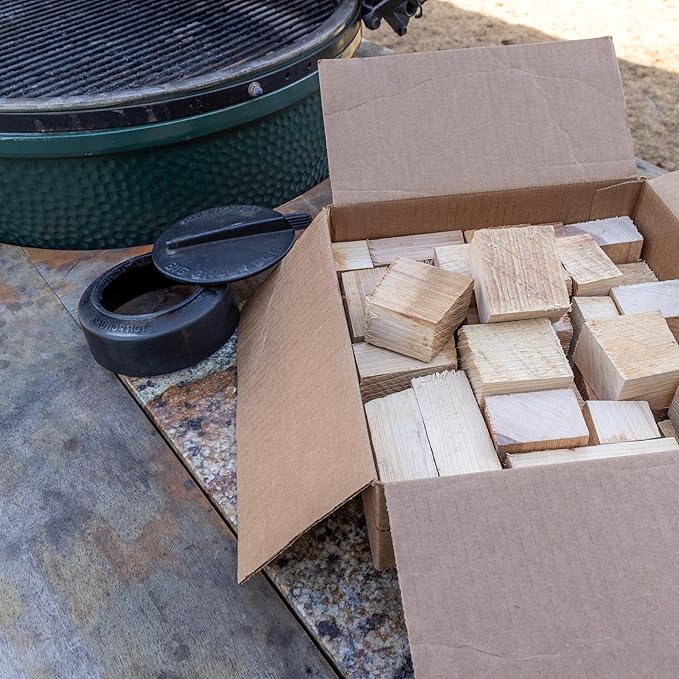 MARSHALLTOWN Arkansas Championship Hickory Wood Chunks for Smokers, 10 Pound Box of Genuine American Hickory Wood for Smoker and Grilling, Smoker Chunks, HCKCHNK10