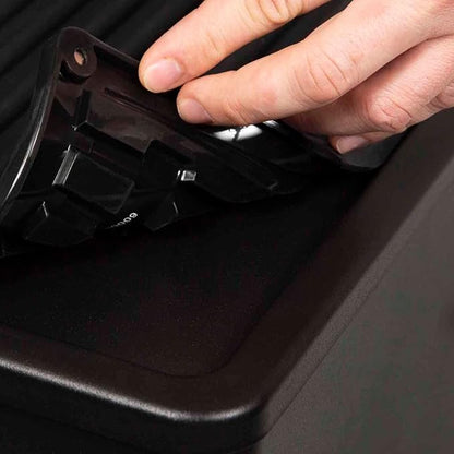 Broil King 60007 Silicone Side Shelf Mat, Magnetic Design Regal Pellet, Black