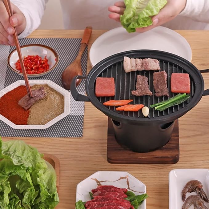 Charcoal Grill with Non-Stick Baking pan, Indoor Mini Barbecue Grill, with Wooden Base for Picnic Garden Balcony Camping (Black 17.8 * 12cm)