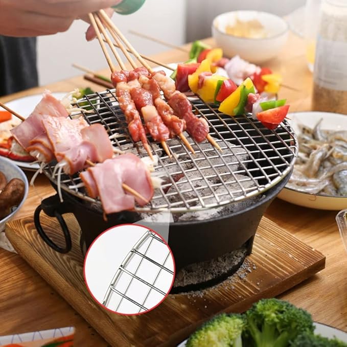 Round Charcoal Table Grill, Japanese Style BBQ Grill, Indoor Mini Barbecue Grill, with Wooden Base for Picnic Garden Balcony Camping (Black 23 * 24cm)