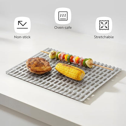 Restaurantware Foil Lux 19.7 x 12 Inch Barbecue Grill Liners 10 Disposable Grill Sheets - Easy-To-Use Oven-Ready Aluminum Grill Liners Heat-Tolerant Fits Most Standard Grills