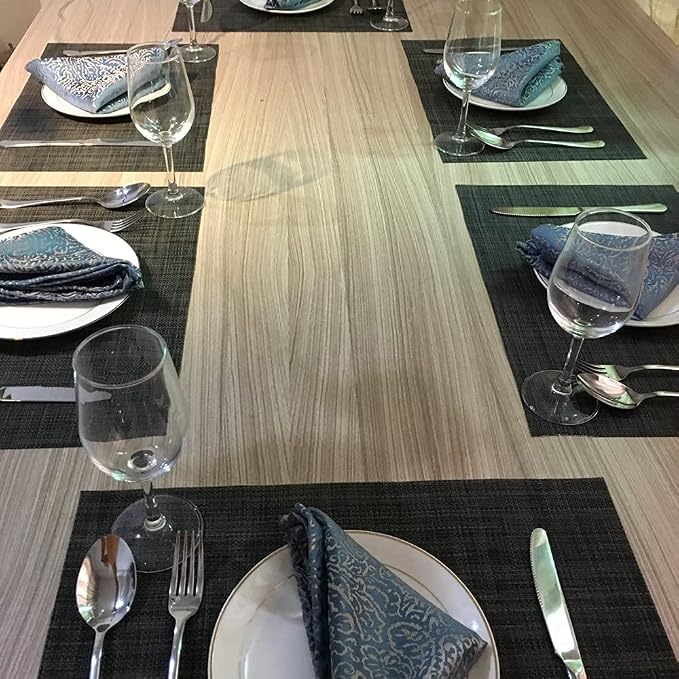 WAZAIGUR Placemats,Easy to Clean Crisscross Woven Vinyl Place Mats Durable Non-Slip Heat Resistant Table Mats,Placemats for Kitchen Table Set of 4,Grey
