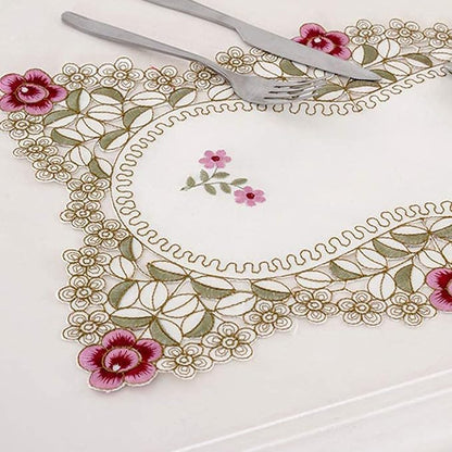 LeLehome Set of 4 Flower Embroidered Placemats, Oblong Red Rose Lunchmats Place Mats, Home Kitchen Dining Restaurant Party Indoor Decor Table Mats, 18 Inch X 12 Inch