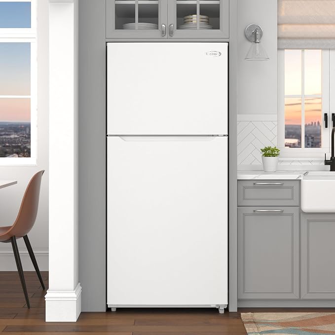 KoolMore 30 Inch 18 Cu Ft Top Freezer Refrigerator, White, Freestanding Full Size Fridge Freezer for Home Kitchen or Garage