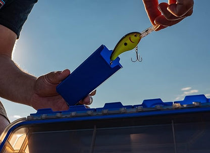 Flambeau Outdoors Zerust MAX Waterproof Crank Bank | 24 Removable Zerust Anti-Corrosion Cups, Individually Protect and Store Crankbaits, Jerkbaits, Jointed-Baits, Poppers, 14" x 6.4" x 5.3"