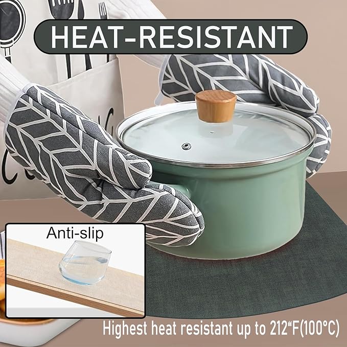 Round Table Placemats Set of 4, Faux Leather Wedge Shape Place Mats Heat Resistant Wipeable Washable Table Mats, Heavy Duty Kitchen Dining Mats(Dark green)