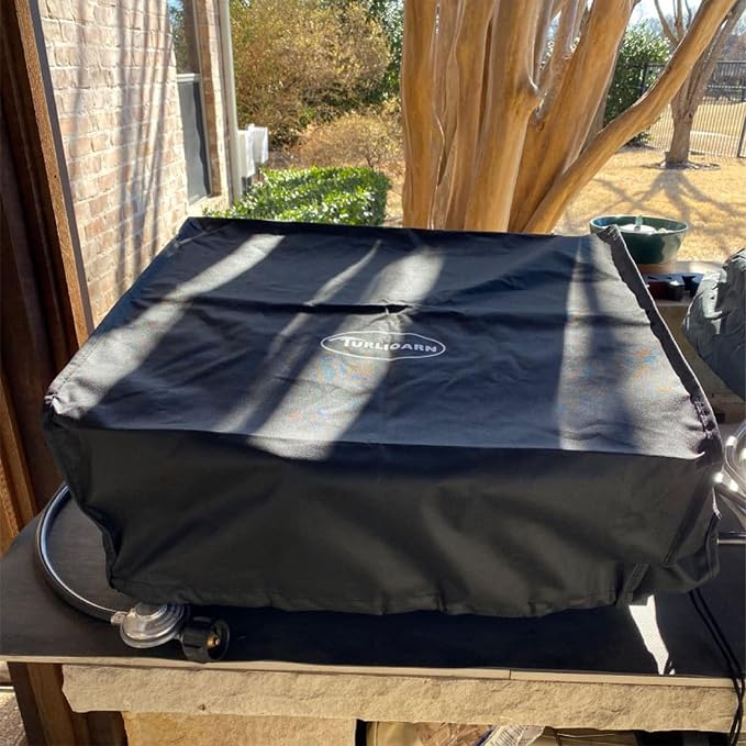Designed for the Blackstone 17-inch Grill, This Dedicated Cover for the Blackstone 17-inch Heavy-Duty Grill is Made of 600D Oxford Fabric and Provides Waterproof Protection