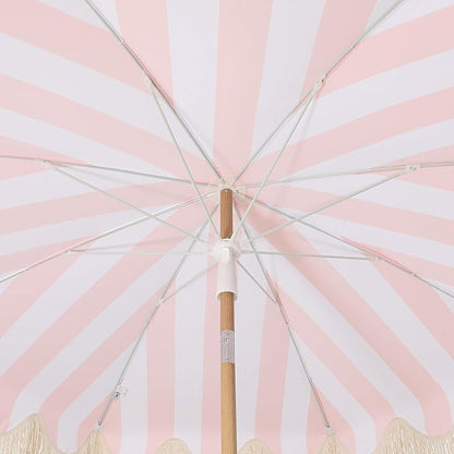 JONATHAN Y Mariner 6.5 ft. Striped Fringe Beach Umbrella, Coral Pink/White | Push-Button Tilt, UV 50 Protection, Matching Carry Bag, Light Brown Wood Finish Iron Pole, Wind Vent, Scalloped Round Canopy
