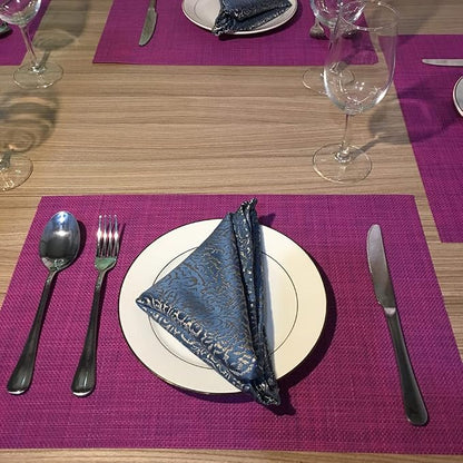 WAZAIGUR Placemats,Easy to Clean Crisscross Woven Vinyl Place Mats Durable Non-Slip Heat Resistant Table Mats,Placemats for Kitchen Table Set of 4,Purple