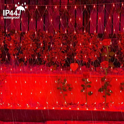 QITONG Red Net Lights Outdoor Mesh Lights, 360 LED 12ft x 5ft Christmas Net Light Plug in, 8 Modes Clear Wire Bush Light