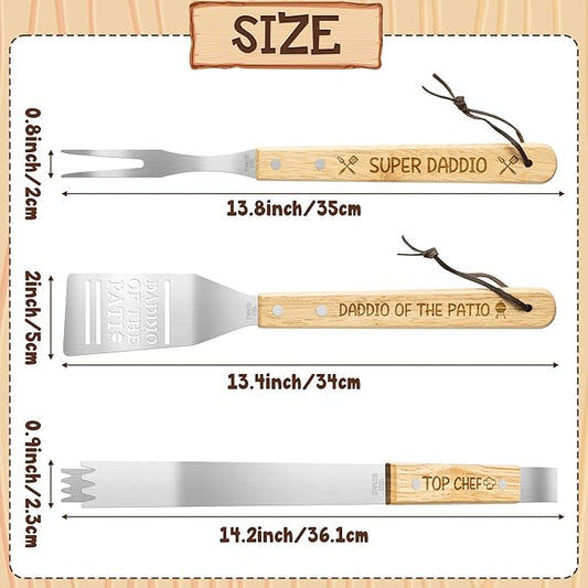 Haooryx Father BBQ Grill Tool Accessory Set - 3Pcs Super Daddio Stainless Steel Grilling Tong Fork Spatula Top Chef Dad Birthday Present Outdoor Housewarming Camping Father's Day Holiday Party Supply