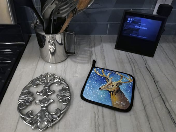 Caroline's Treasures JMK1206PTHD Reindeer Pair of Pot Holders Kitchen Heat Resistant Pot Holders Sets Oven Hot Pads for Cooking Baking BBQ, 7 1/2 x 7 1/2