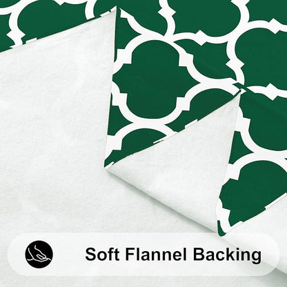 Smiry Round Plastic Table Cloth, Waterproof Vinyl Tablecloth with Flannel Backing for Round Tables, Wipeable & Spillproof for Dining, Camping, Indoor and Outdoor (60" Round, Emerald Green)