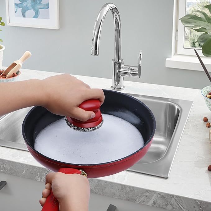 Cast Iron Scrubber and Scraper, Chain Mail Scrubber Cast Iron for Cleaning Dishes, Stock Pots, Pans, Griddles, Grills, Dish Scouring Pads