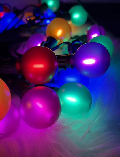 50Ft G40 Globe Outdoor String Lights, Waterproof Patio Lights with 27 Shatterproof Frosted Multicolor LED Bulbs, Connectable Hanging Lights for Home Party Porch Backyard and Christmas Tree Decor