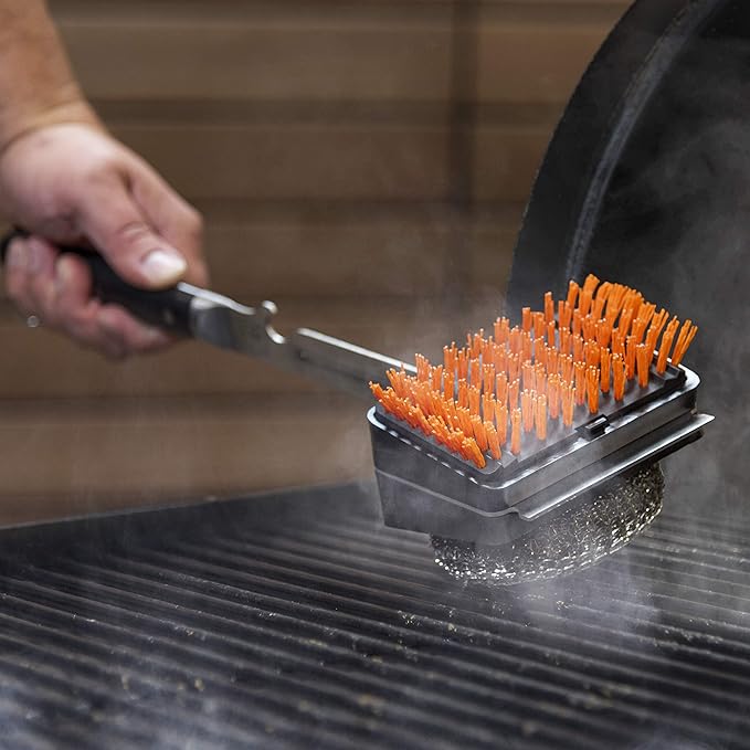 Oklahoma Joe's Blacksmith Combo Grill Brush with Replaceable Nylon and Steel Wool Heads - 1517365R06