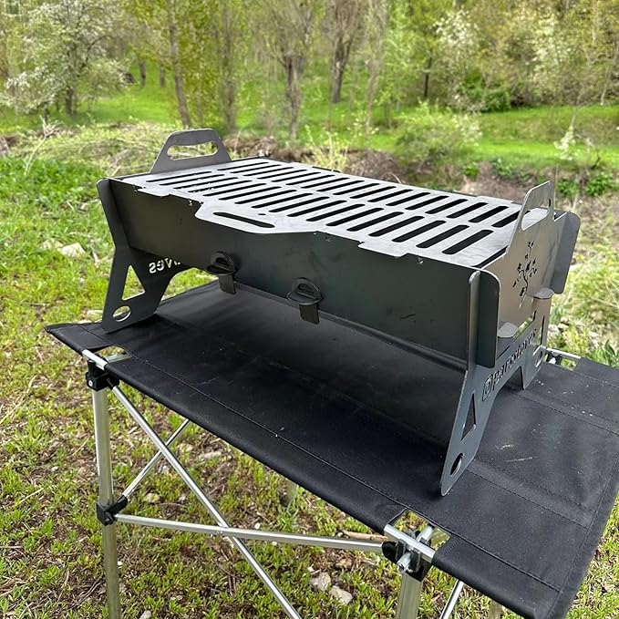 Foldable Charcoal Grill with 20x12 in (50x30 cm) Cooking Surface