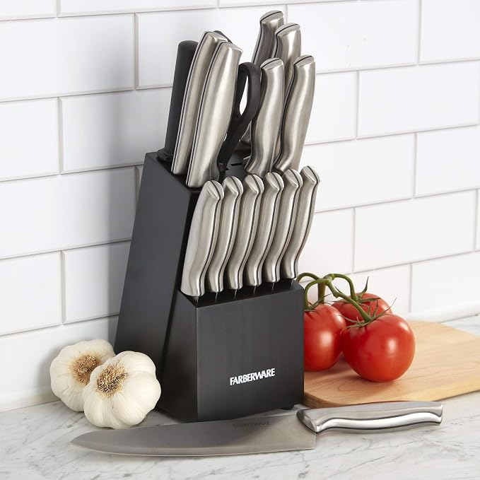 Farberware 15-Piece Knife Block Set, High-Carbon Stainless Steel Kitchen Knife Set with Black Wood Block, Chef Knife, Bread Knife, Santoku, Steak Knives and Sharpening Steel