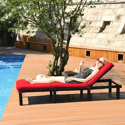 Tangkula Rattan Wicker Chaise Lounge Chair, Outdoor Patio Lounger Recliner Chair w/Adjustable Backrest, Heavy-Duty Reclining Chair Sunbed with Thick Zippered Cushion for Garden Yard Patio (1, Red)