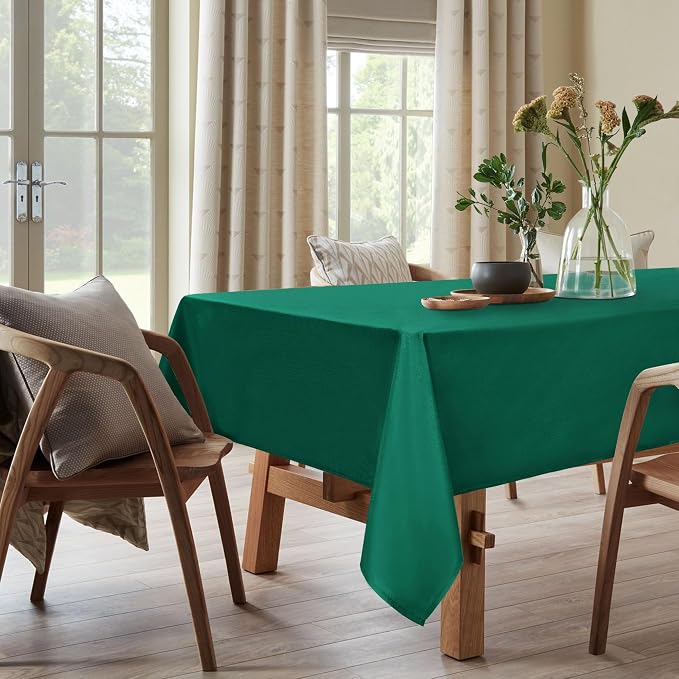 DWCN Rectangle Tablecloth - 60 x 120 Inch - Waterproof Stain and Wrinkle Resistant Washable Table Cloth, Decorative Fabric Table Cover for Kitchen Dining Room Party and Outdoor Use, Emerald Green