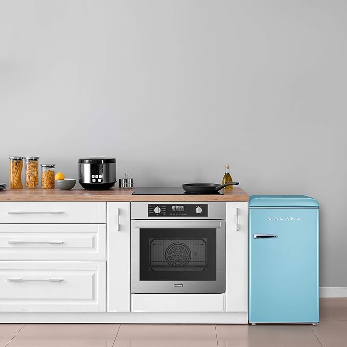 Galanz GLR33MBER10 Retro Compact Refrigerator, Single Door Fridge, Adjustable Mechanical Thermostat with Chiller, Blue, 3.3 Cu Ft