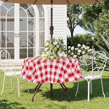 SquarePie Round Outdoor Tablecloth with Umbrella Hole - 60 Inch Water Resistant & Spillproof Table Cloth,Zipped Patio Picnic Table Cover for Camping/Picnic/BBQs/Backyard,Red Checkered