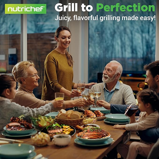 NutriChef Cast Iron Grill Press, Heavy-Duty Smash Burger Press with Beech Wood Handle, Reduces Cooking Time, Ideal Meat Press for Steaks, Sandwiches & More, Safe for Gas, Electric & Induction, 9"x4"