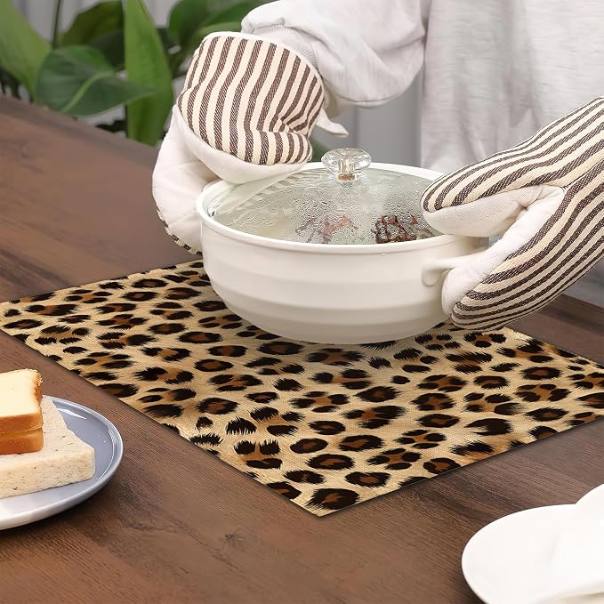 Leopard Skin Texture Placemats Set of 6, Placemats Washable Kitchen Dining Linen Table Mats Stain Heat-Resistant for Home Party Indoor 12x18 inch