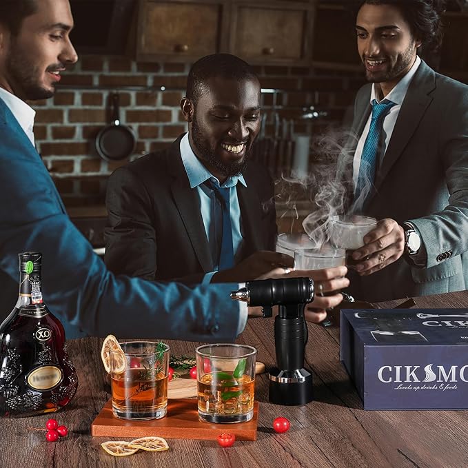 Electric Cocktail Smoker Kit - Rechargeable Whiskey Smoker Kit with Smoking Gun,Smoked Old Fashion Cocktail Bourbon Infusing Kit,8 Wood Chips,Birthday Unique Gifts for Men Husband,Bar Tool Set, Black