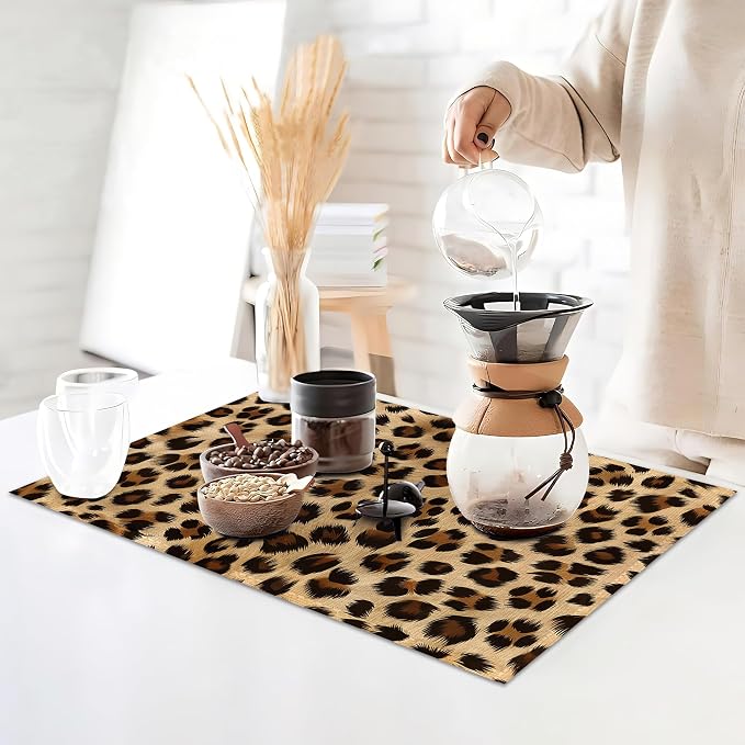 Leopard Skin Texture Placemats Set of 6, Placemats Washable Kitchen Dining Linen Table Mats Stain Heat-Resistant for Home Party Indoor 12x18 inch