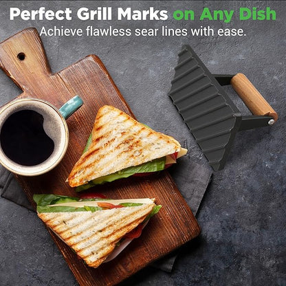 NutriChef Cast Iron Grill Press, Heavy-Duty Smash Burger Press with Beech Wood Handle, Reduces Cooking Time, Ideal Meat Press for Steaks, Sandwiches & More, Safe for Gas, Electric & Induction, 9"x4"