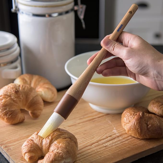 SPARTA Pastry Brush Round – 4040000 Round Basting Brush with Nylon Bristles and Hardwood Handle for Commercial, Kitchens, Restaurants, Catering, 1in