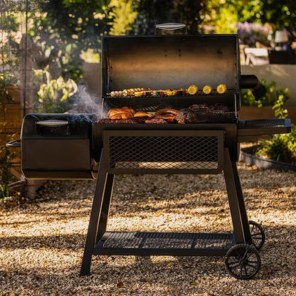 Oklahoma Joe’s Laredo Series 1100 Charcoal Grill & Smoker