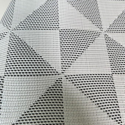 Placemat,Blending Color Durable Woven Vinyl Placemat Washable Heat-Resistant Anti-Skid Kitchen Dining Table Mats (Set of 4, White Black)