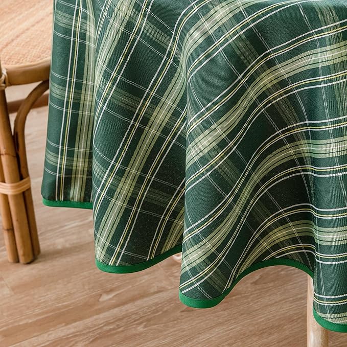 Christmas Green Plaid Waterproof Tablecloth – Classic Woven Check Design – Holiday Dining Table Cover for Xmas Parties, Stain-Resistant & Durable, 60" Round