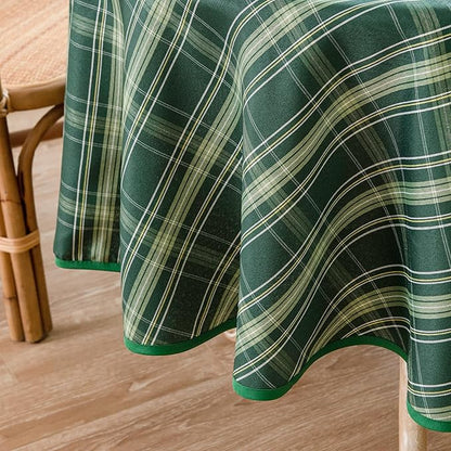 Christmas Green Plaid Waterproof Tablecloth – Classic Woven Check Design – Holiday Dining Table Cover for Xmas Parties, Stain-Resistant & Durable, 60" Round