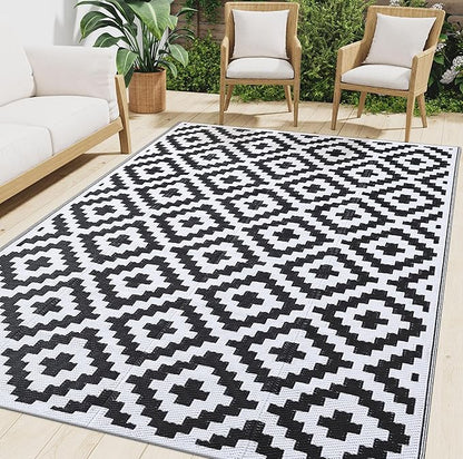 Smiry Outdoor Rug 4x6 ft Waterproof Reversible Boho Mat, Black & White | Polypropylene Plastic Straw, Quick Drying, Lightweight Foldable, for Patio, Deck, RV Camping, Backyard and Indoor Outdoor Use