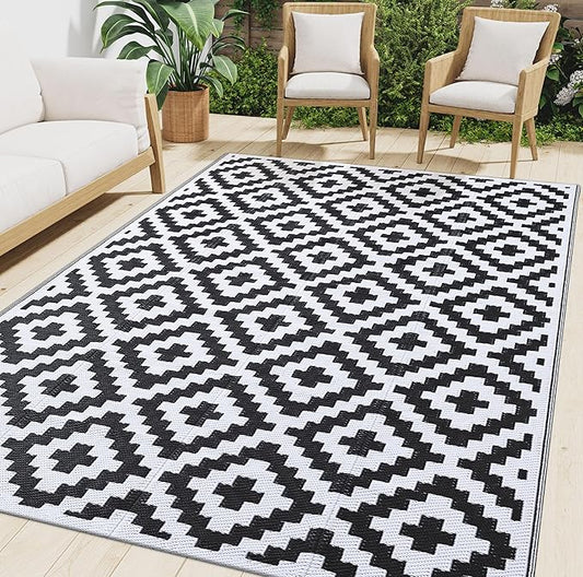 Smiry Outdoor Rug 4x6 ft Waterproof Reversible Boho Mat, Black & White | Polypropylene Plastic Straw, Quick Drying, Lightweight Foldable, for Patio, Deck, RV Camping, Backyard and Indoor Outdoor Use