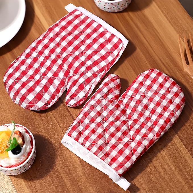 2Pcs Oven Mitts for Play Kitchen, Anti- Scald Gloves Microwave Oven Gloves Kitchen Mitts for Safe Baking Cooking (Red Checkered)