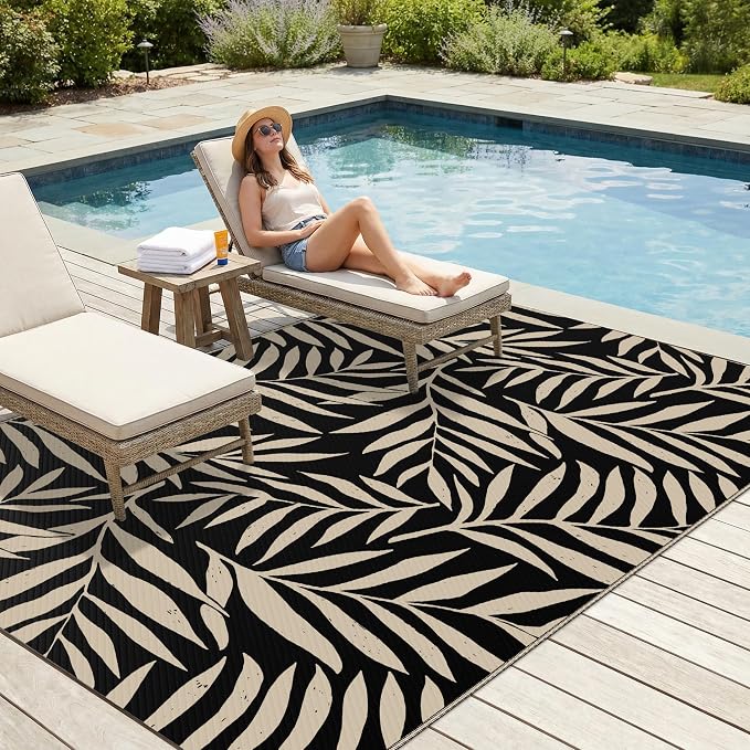Smiry Outdoor Rug 5x8 ft Waterproof Reversible Leaf Mat, Black & Beige | Polypropylene Plastic Straw, Quick Drying, Lightweight Foldable, for Patio, Deck, RV Camping, Backyard and Indoor Outdoor Use