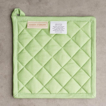 Maison d' Hermine Pot Holders 100% Cotton Potholders (8" x 8", Pack of 2) | Heat Resistant Hot Pads with Loop BBQ Cooking Baking Hotel Kitchen Handling Hot Pans Thanksgiving Christmas - Christmas Dew