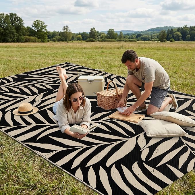 Smiry Outdoor Rug 5x8 ft Waterproof Reversible Leaf Mat, Black & Beige | Polypropylene Plastic Straw, Quick Drying, Lightweight Foldable, for Patio, Deck, RV Camping, Backyard and Indoor Outdoor Use