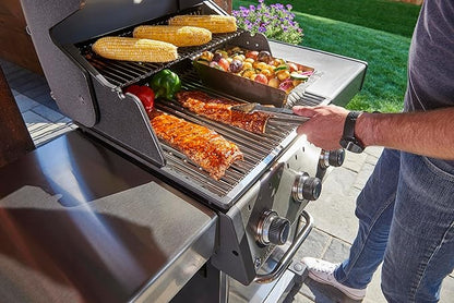 Broil King 874214 Baron 320 Pro, Liquid Propane (LP), Stainless Steel, Black