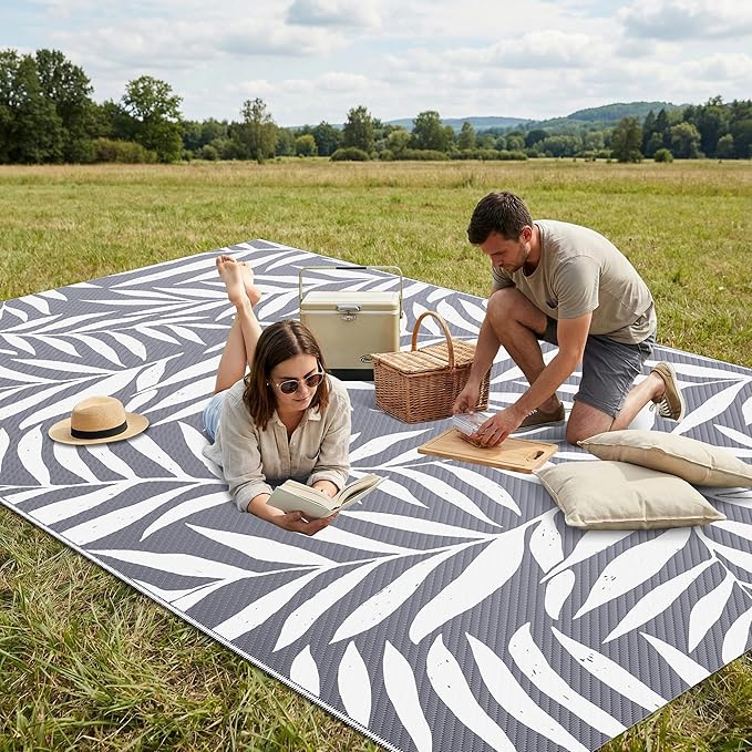 Smiry Outdoor Rug 5x8 ft Waterproof Reversible Leaf Mat, Grey & White | Polypropylene Plastic Straw, Quick Drying, Lightweight Foldable, for Patio, Deck, RV Camping, Backyard and Indoor Outdoor Use