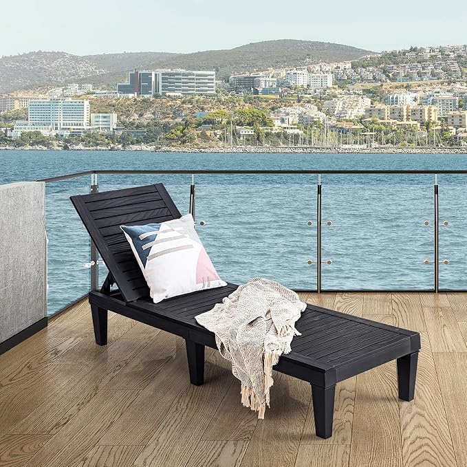 Tangkula Outdoor Chaise Lounge Chair, Lightweight Patio Lounge Recliner Chair with Adjustable Backrest, 5 Reclining Positions Chaise Lounger for Patio, Beach, Balcony, Poolside, Backyard (1, Black)