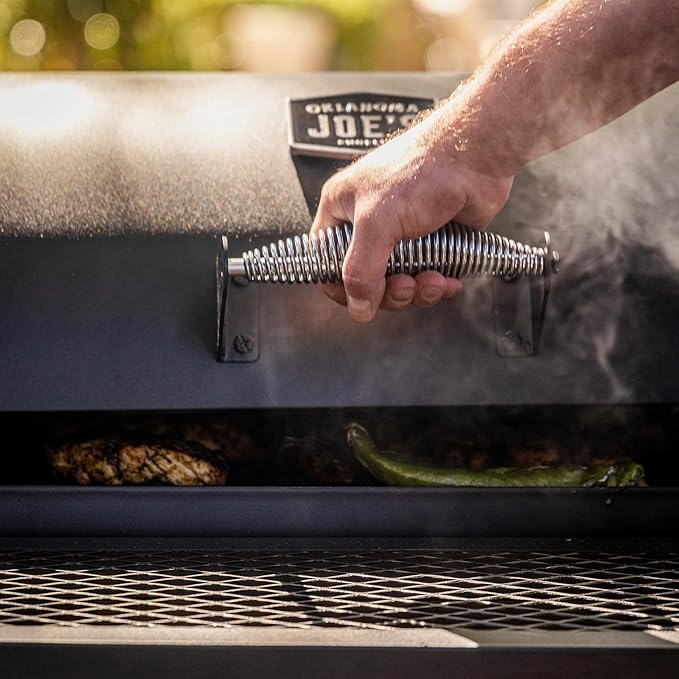 Oklahoma Joe’s Laredo Series 900 Charcoal Grill & Smoker