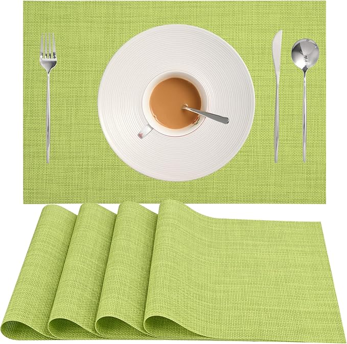 Zupro Placemats Set of 4 Washable Heat-Resistant Non Slip Braided Table Mats Woven PVC Vinyl Kitchen Dining Patio Table Place Mats for Dinner Parties BBQs Indoor and Ourdoor Use.18"x12"(Grass Green)