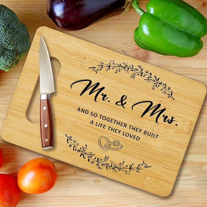 Wedding Gifts for Newlyweds, Bamboo Cutting Board for Kitchen, Mr & Mrs Marriage Chopping Board With A Gift Card, Engagement Bridal Shower Gifts for Bride And Groom -01