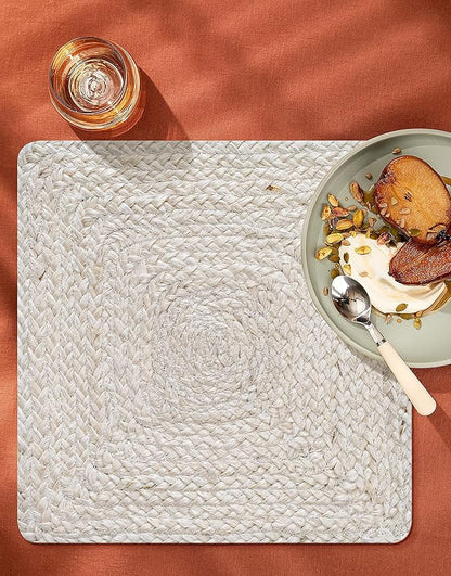 Hausattire Jute Braided Placemats 14x14 Inches Set of 4 Reversible Handwoven Boho Vintage Placemats for Kitchen Dining Tables|BBQ's Farmhouse Easter Decor Indoor & Outdoor Parties|Off-White